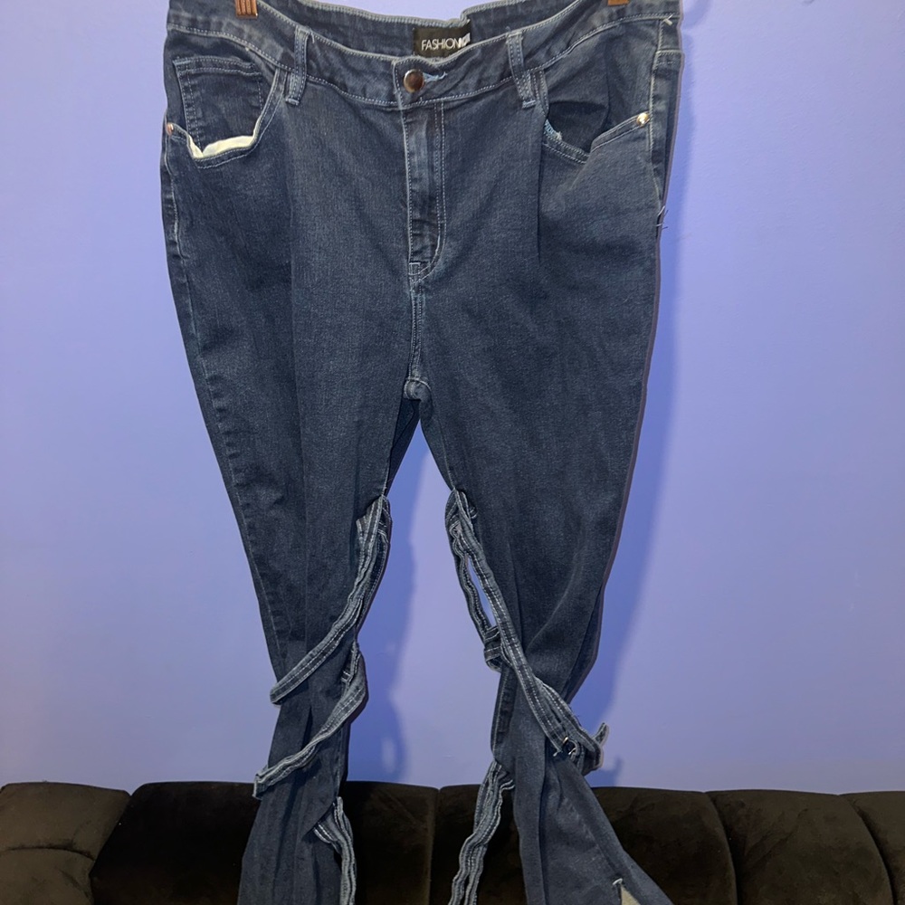 Stylish Blue Denim Crop Jacket and High-Waist Jeans Set - Picture 9 of 9